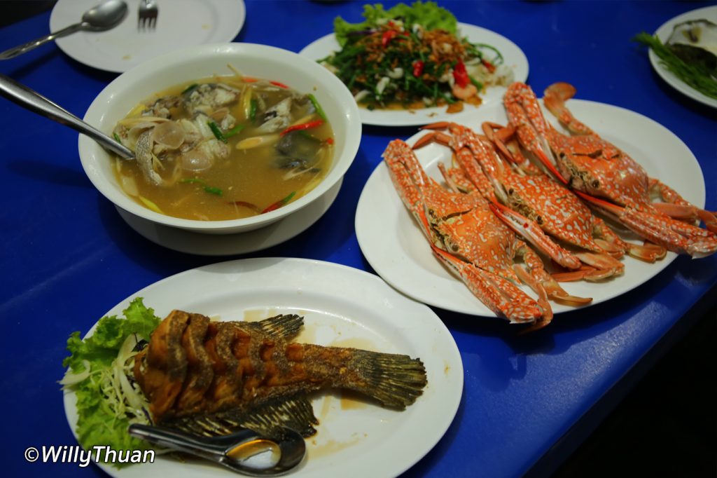 phuket-floating-restaurant