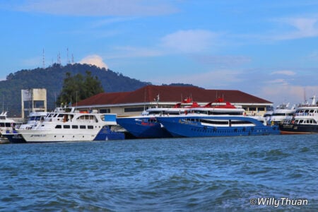 Ferry de Phuket a la isla Phi Phi