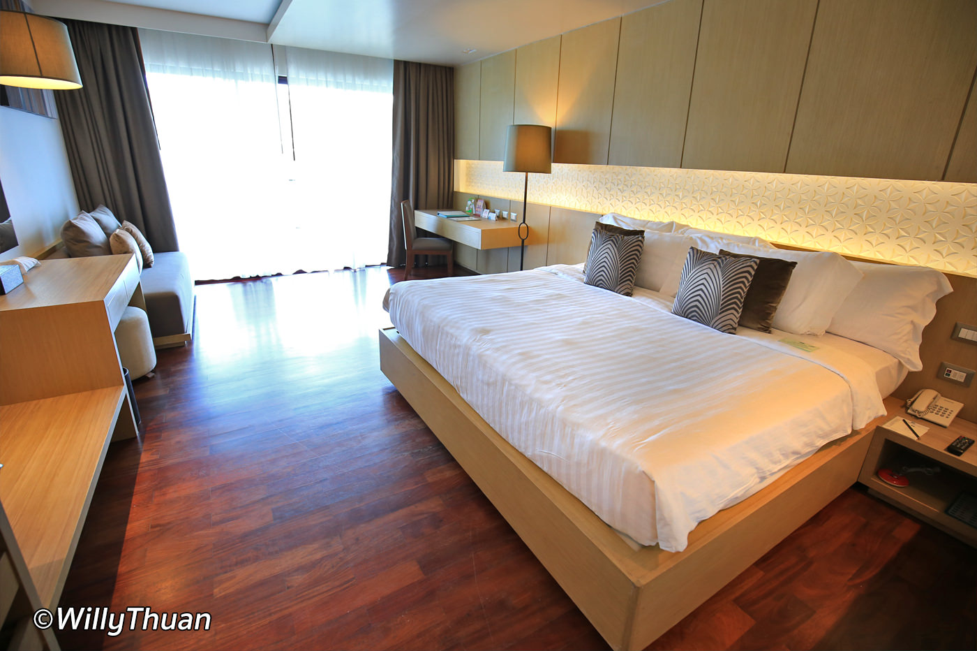 Phuket Graceland Resort