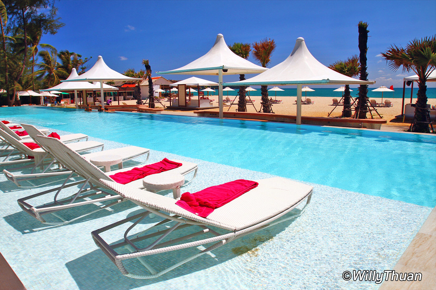 Club пхукет. Xana Beach Club Phuket. Бангтао Бич клаб. Xana Beach. Xanas Palace.