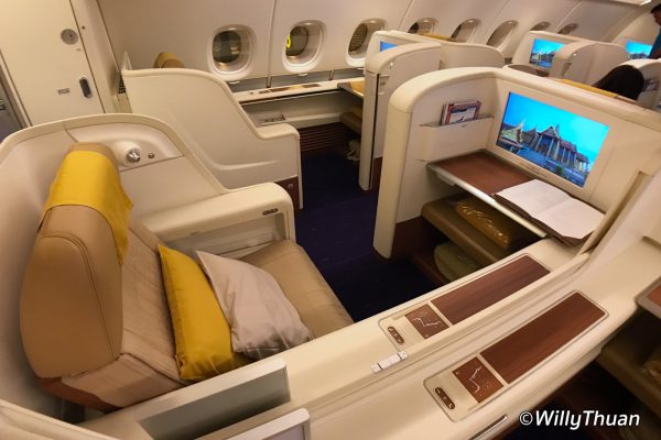 Thai Airways First Class - Flying 1st Class on A380 - PHUKET 101