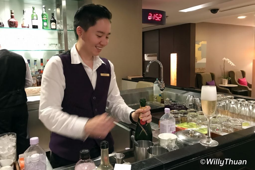 Thai Airways First Class Lounge