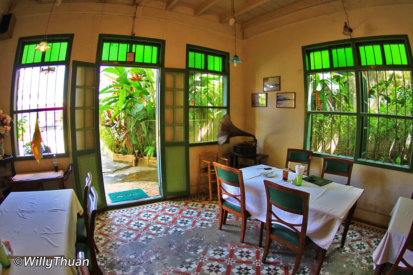 Restaurante Raya en la ciudad de Phuket