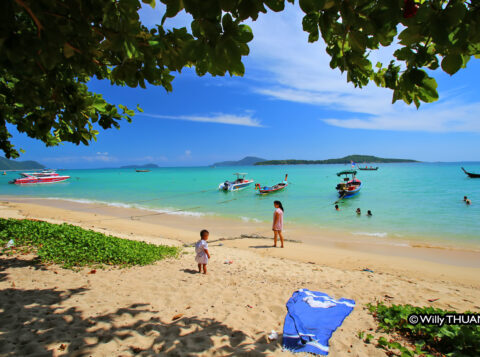 Rawai Beach is not a swimming beach but travellers love to go there for the fresh seafood