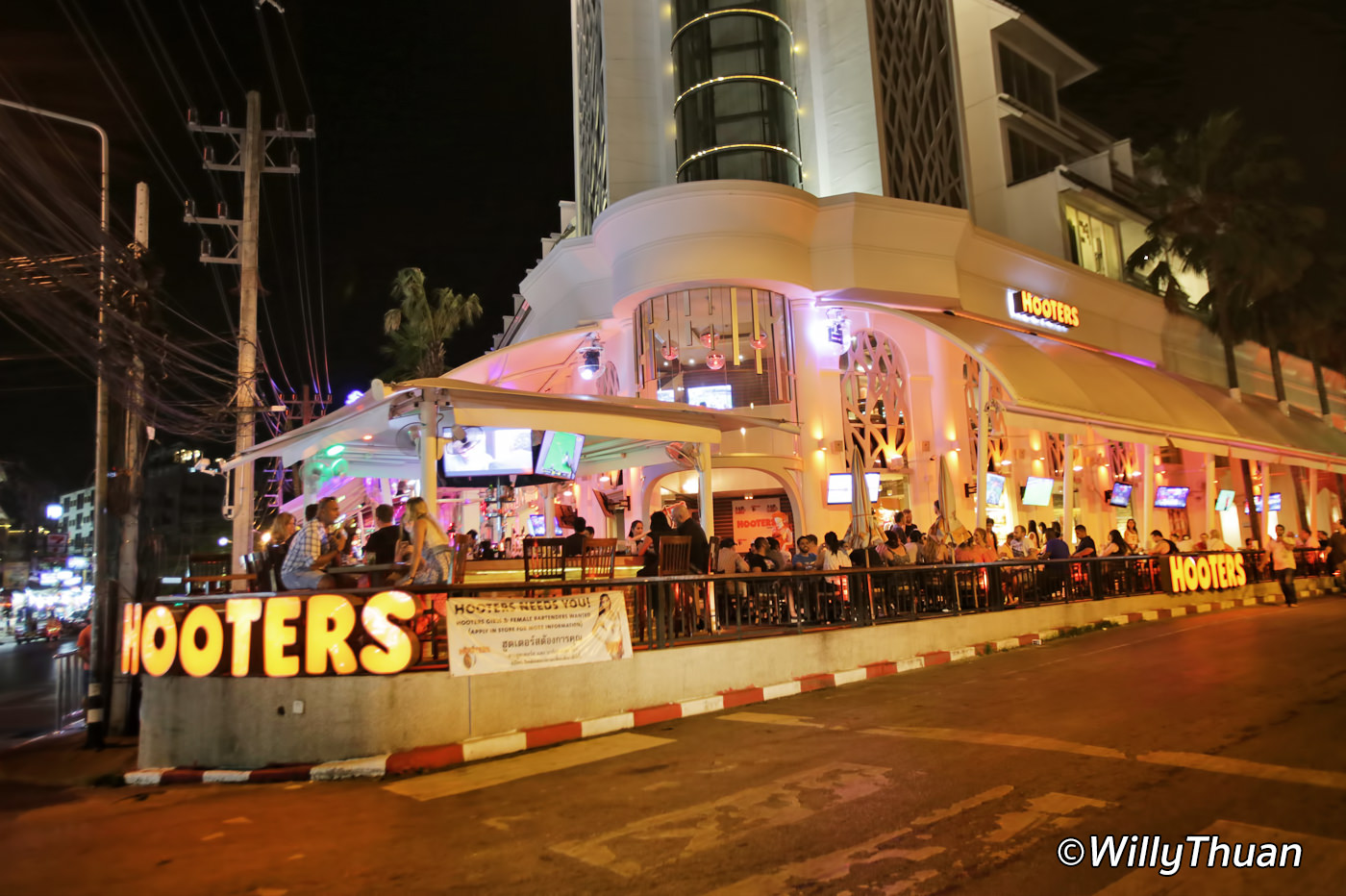 Hooters Phuket