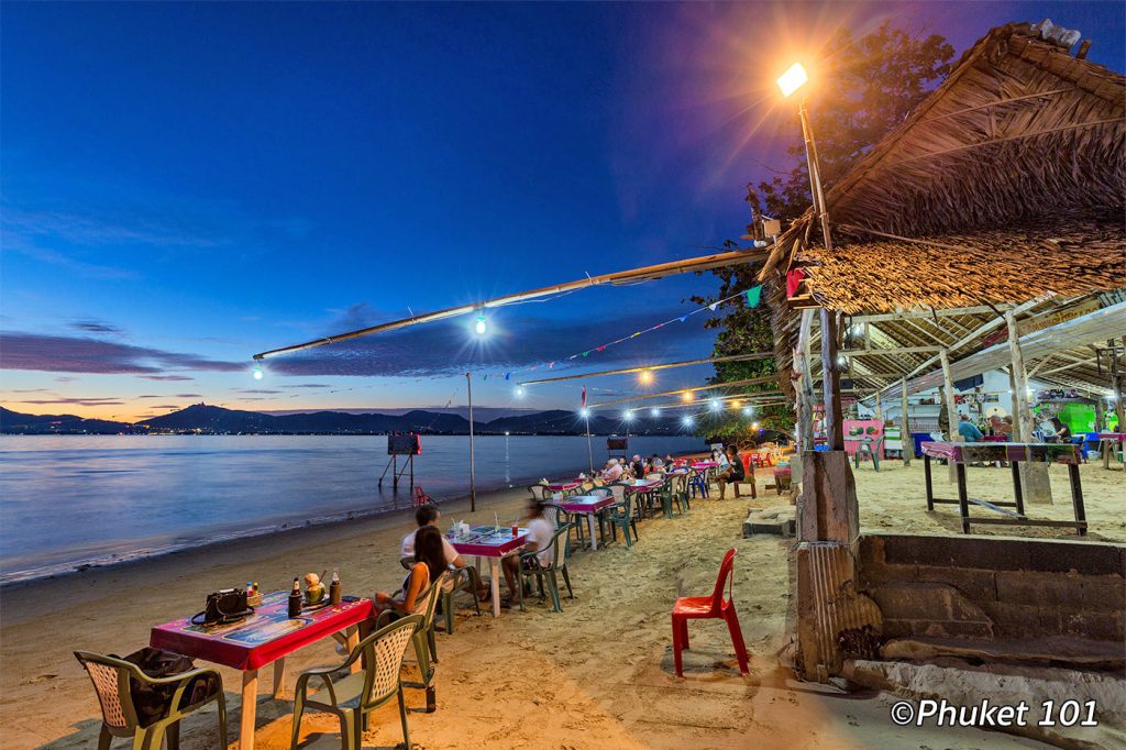 Restaurants near outlet the beach