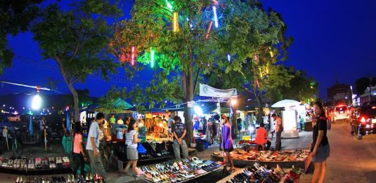 Marché de week-end de Phuket