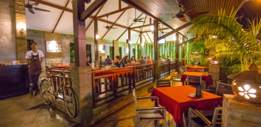 Kaab Gluay Restaurant