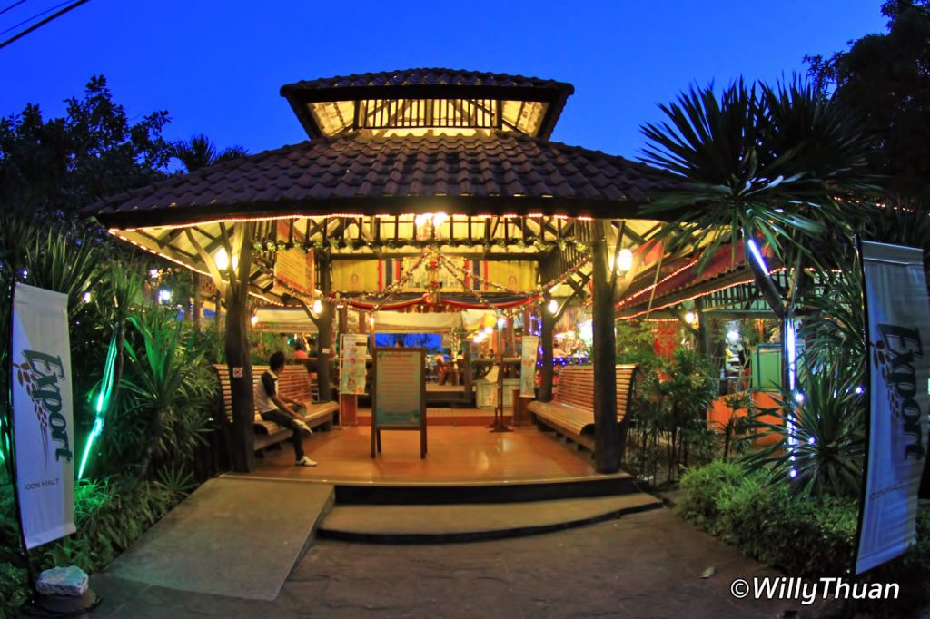 Paknam Seafood Restaurant in Phuket