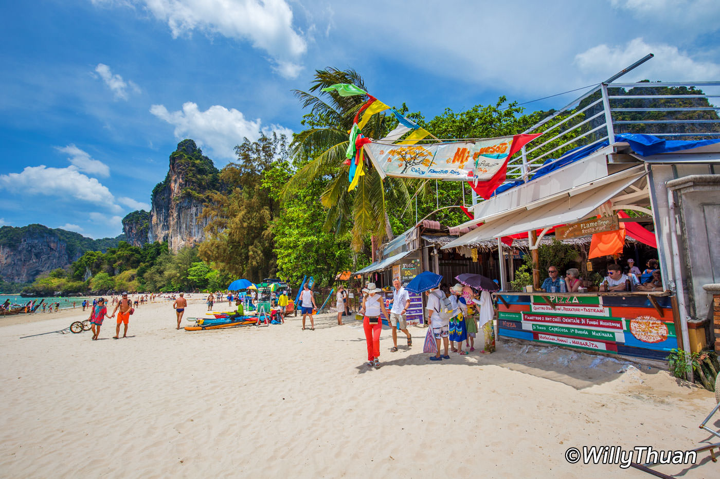 Reaggae Bars on Railay West