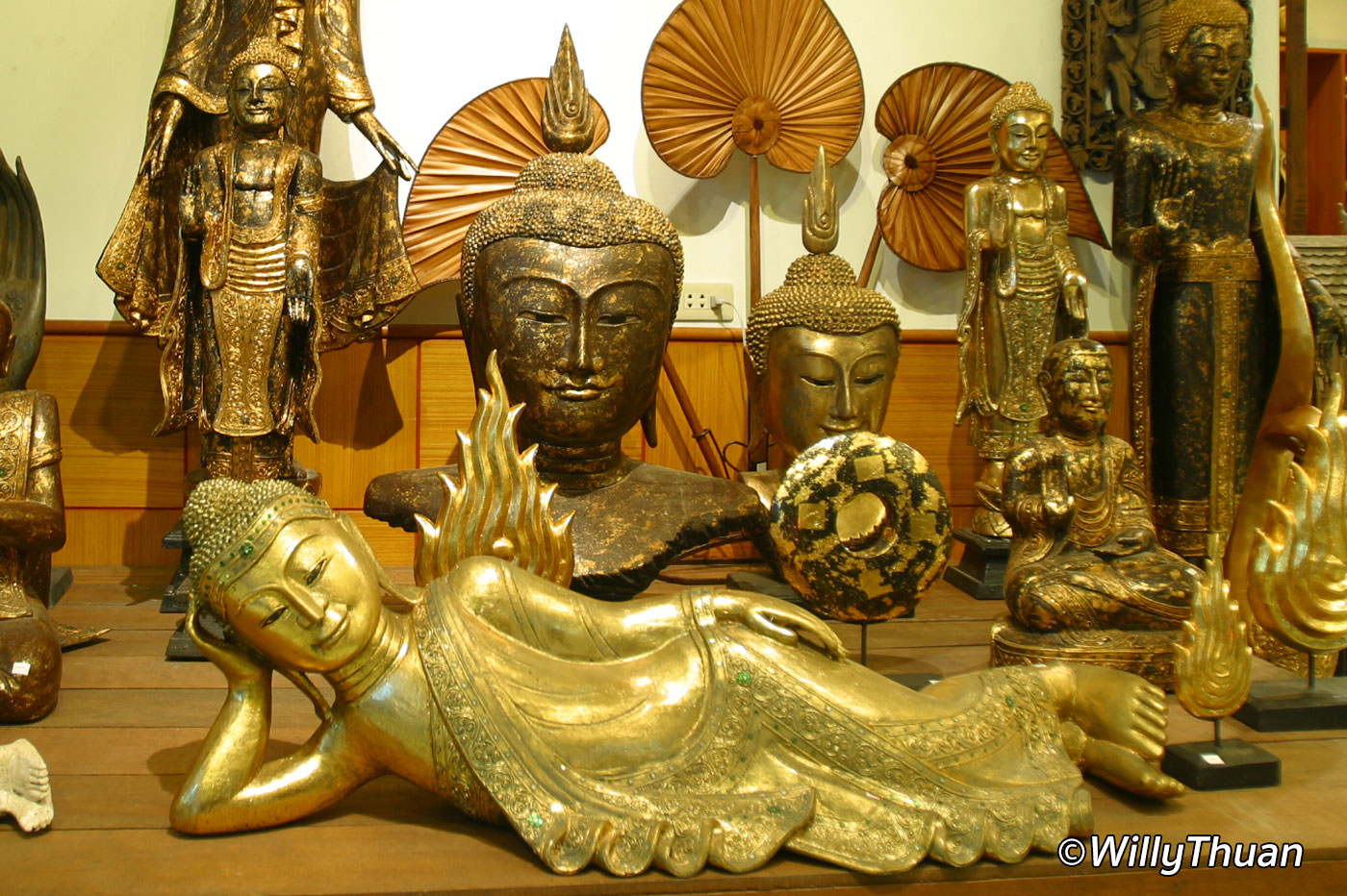 Buying Buddha Images in Thailand