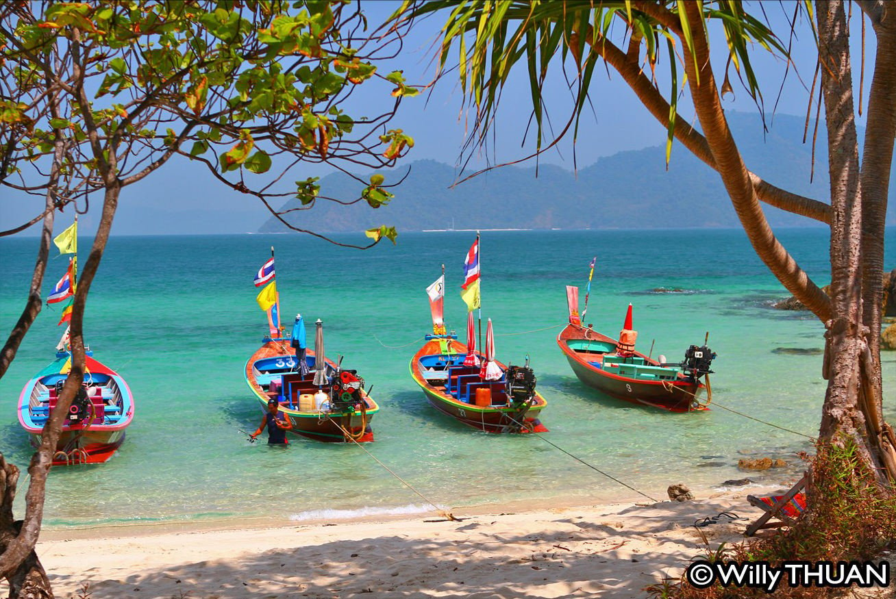 Longtail Boats on Bon island