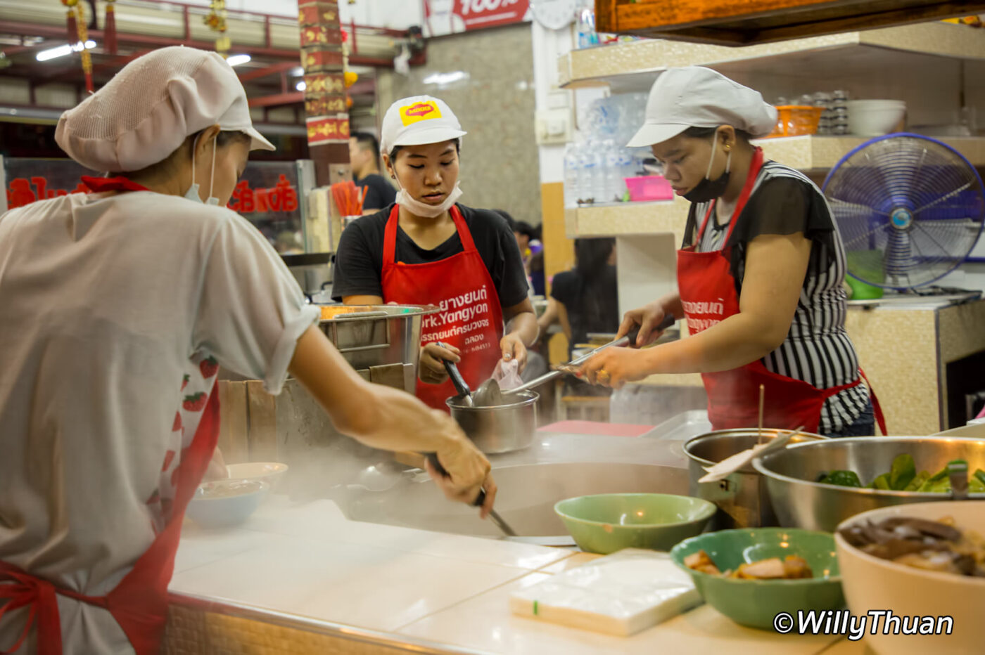 Kao Lao Luad Moo clear pork blood soup at Go Benz