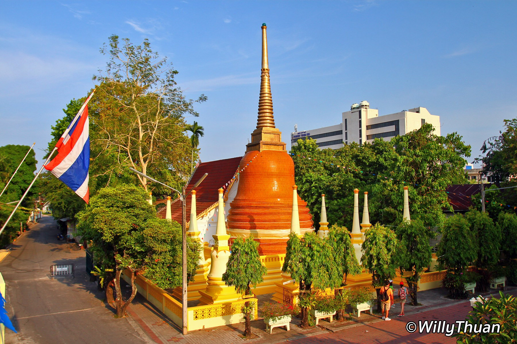 wat mongkol nimit phuket town