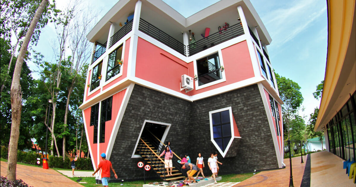 Baan Teelanka - La maison à l'envers de Phuket
