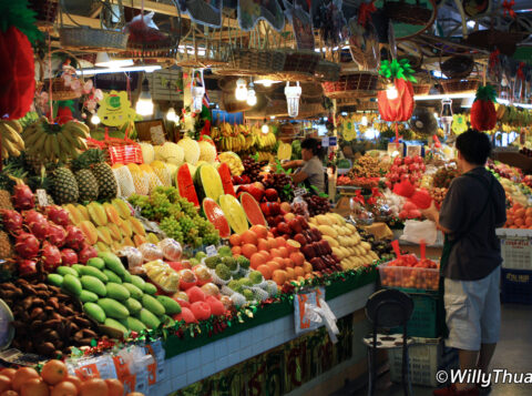 Banzaan Market in Patong