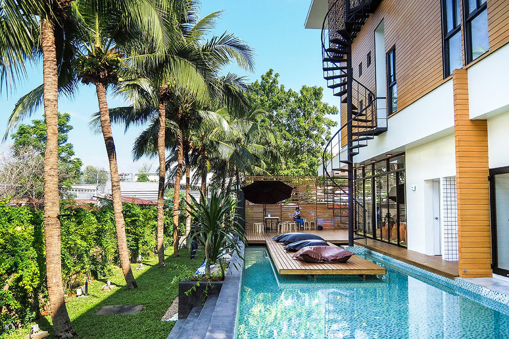 Book a Bed Poshtel Phuket