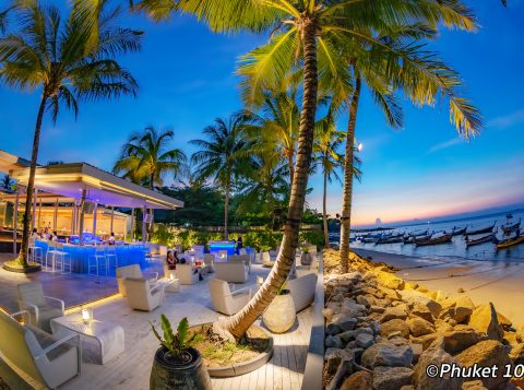 Palm Seaside Restaurant on Bangtao Beach
