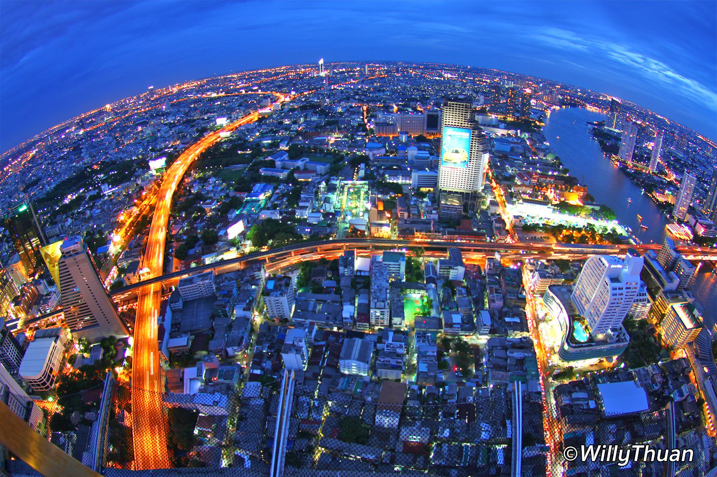 Sky Bar Bangkok Rooftop at Lebua Hotel