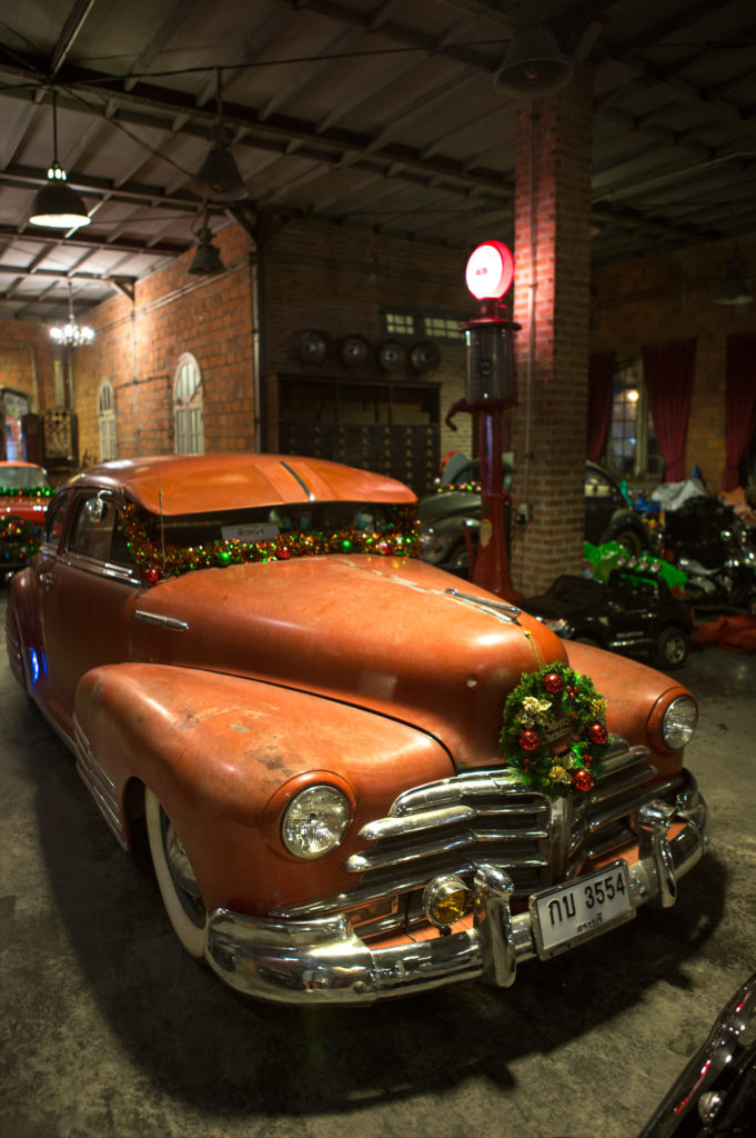 vintage car srinakarin train market