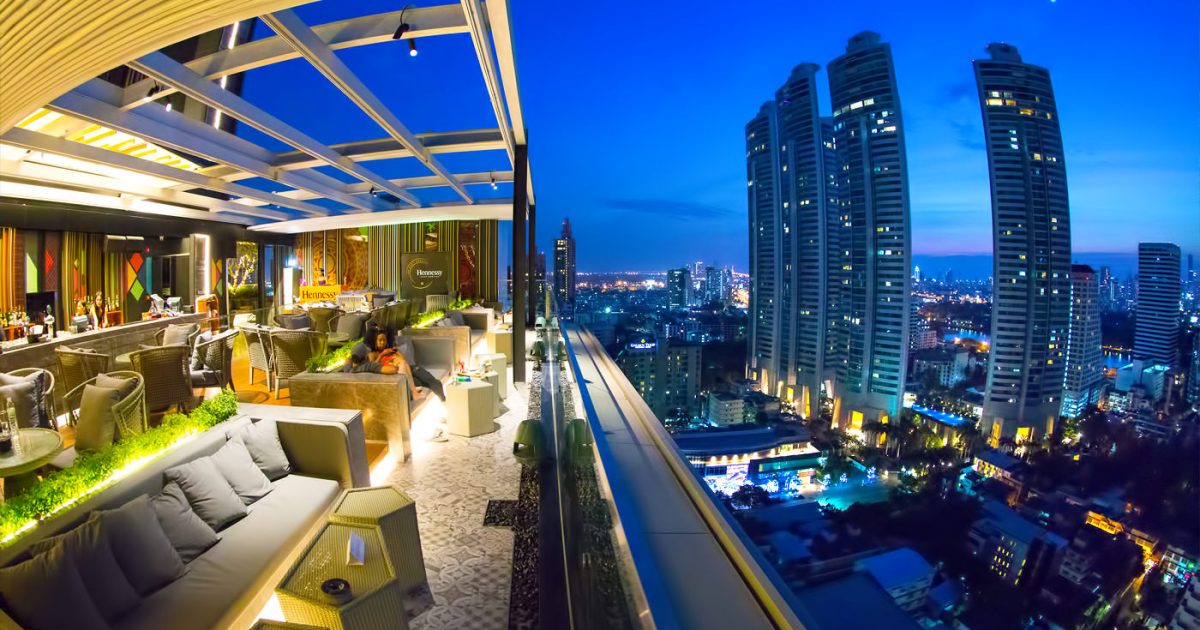 Sky on 20 Rooftop Bar at Novotel Bangkok