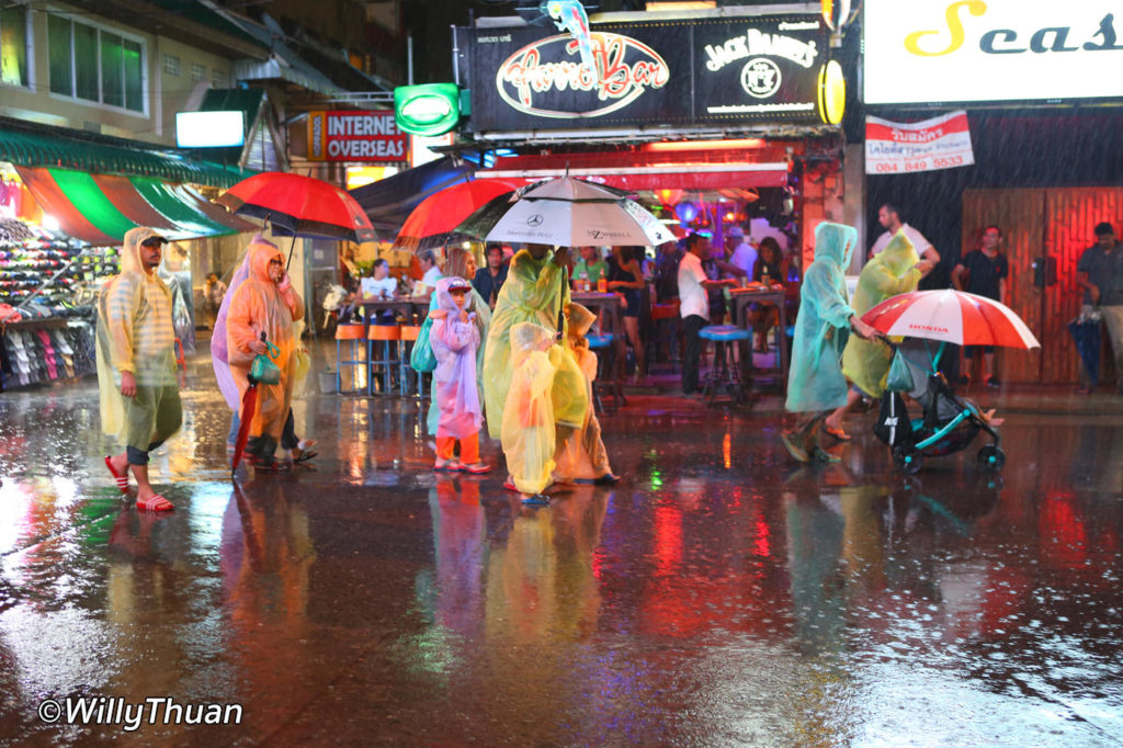 Capas de chuva em Phuket