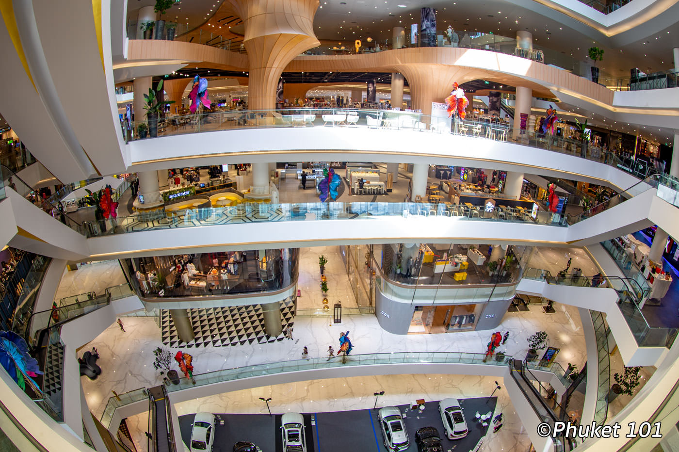 ICONSIAM - an immense shopping mall on the Bangkok riverside