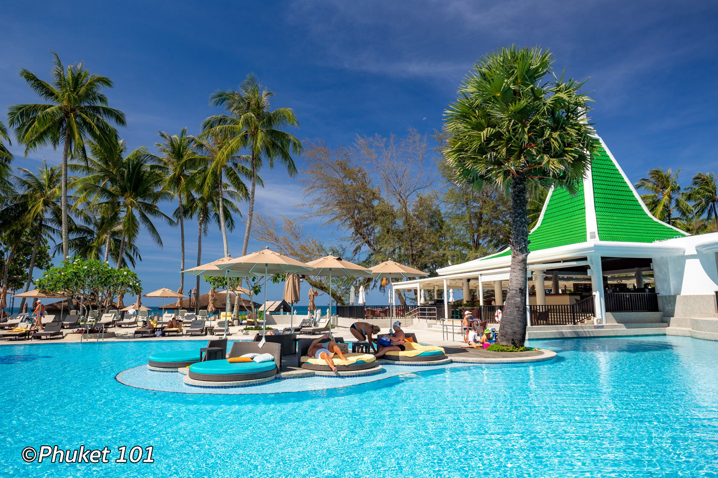 le meridien phuket pool