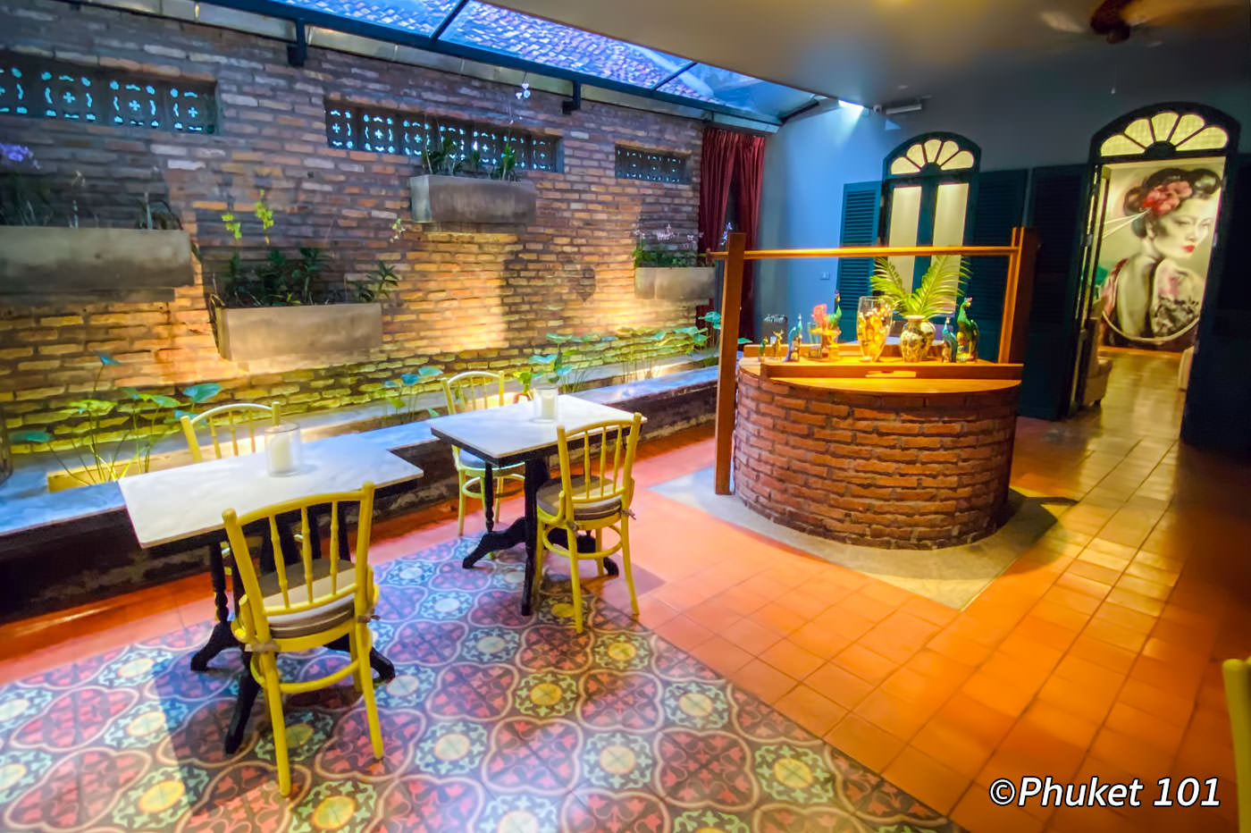 Lady Coco Phuket - Restaurant and coffee shop - PHUKET 101