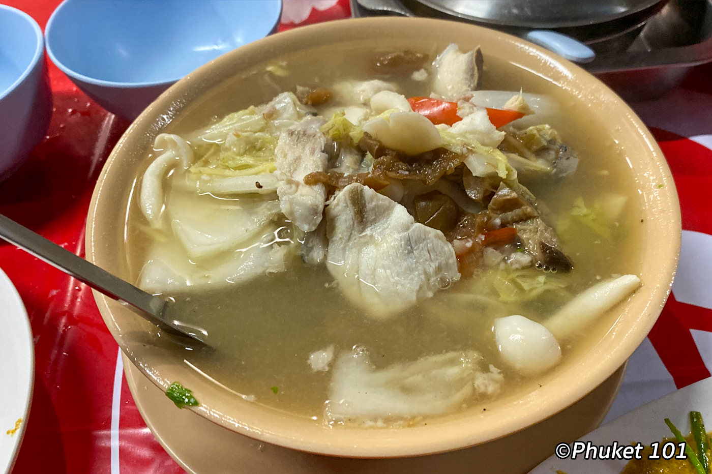 Hong Khao Tom Pla Restaurant in Phuket Town