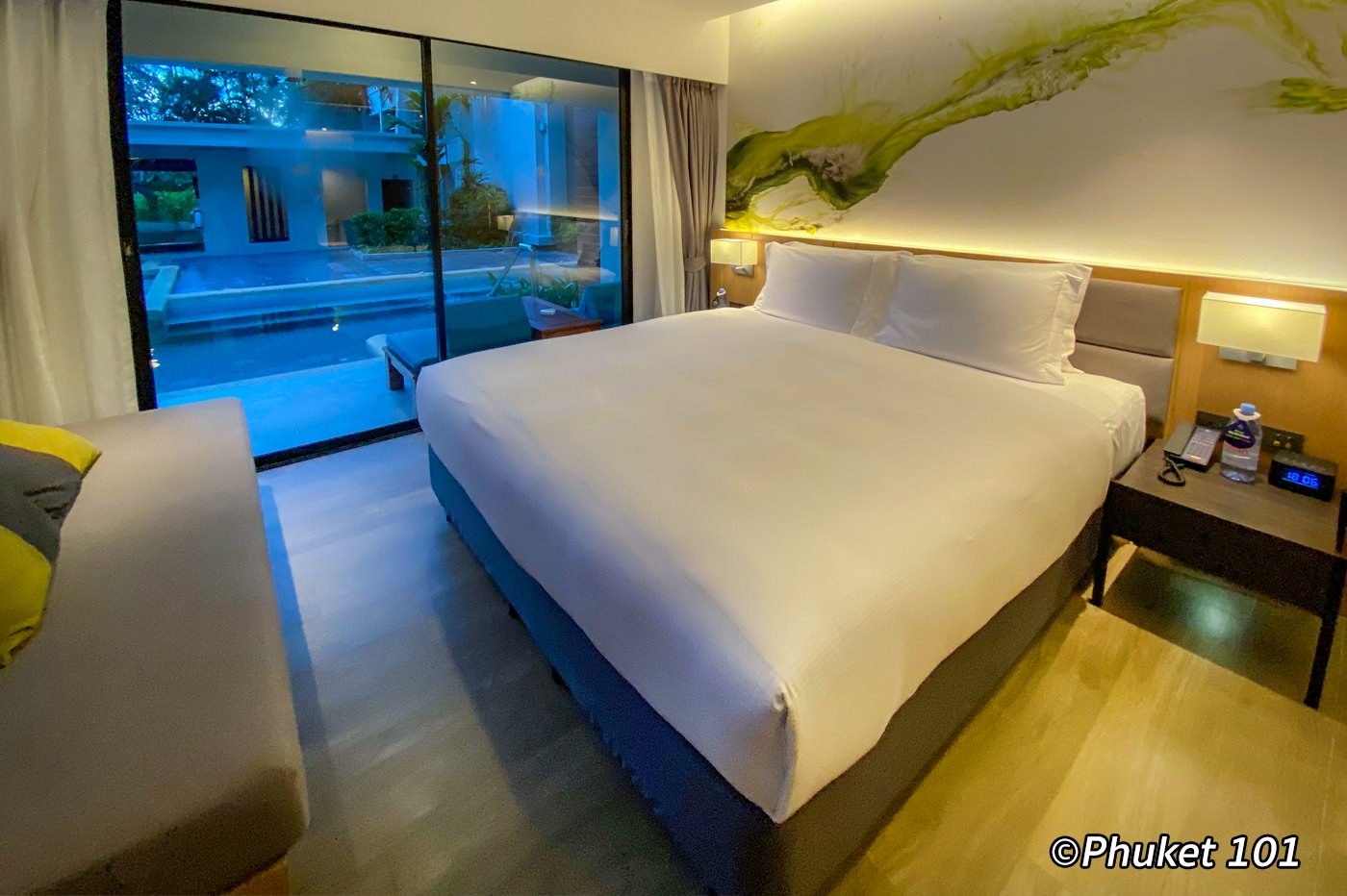 double tree by hilton patong phuket pool access