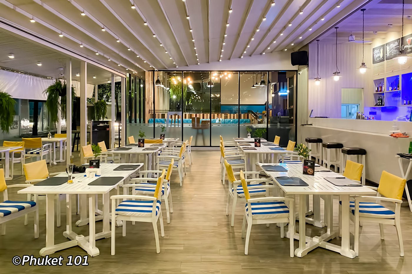 the shore restaurant double tree hilton