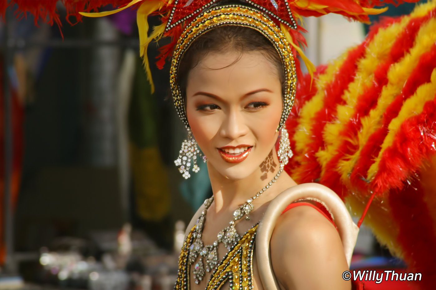 10 Ways To Spot A Ladyboy In Thailand