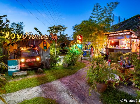 Red Clam Kathu Restaurant in Phuket
