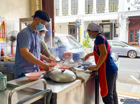 O Cha Rot Noodle Soup Restaurant in Phuket Town