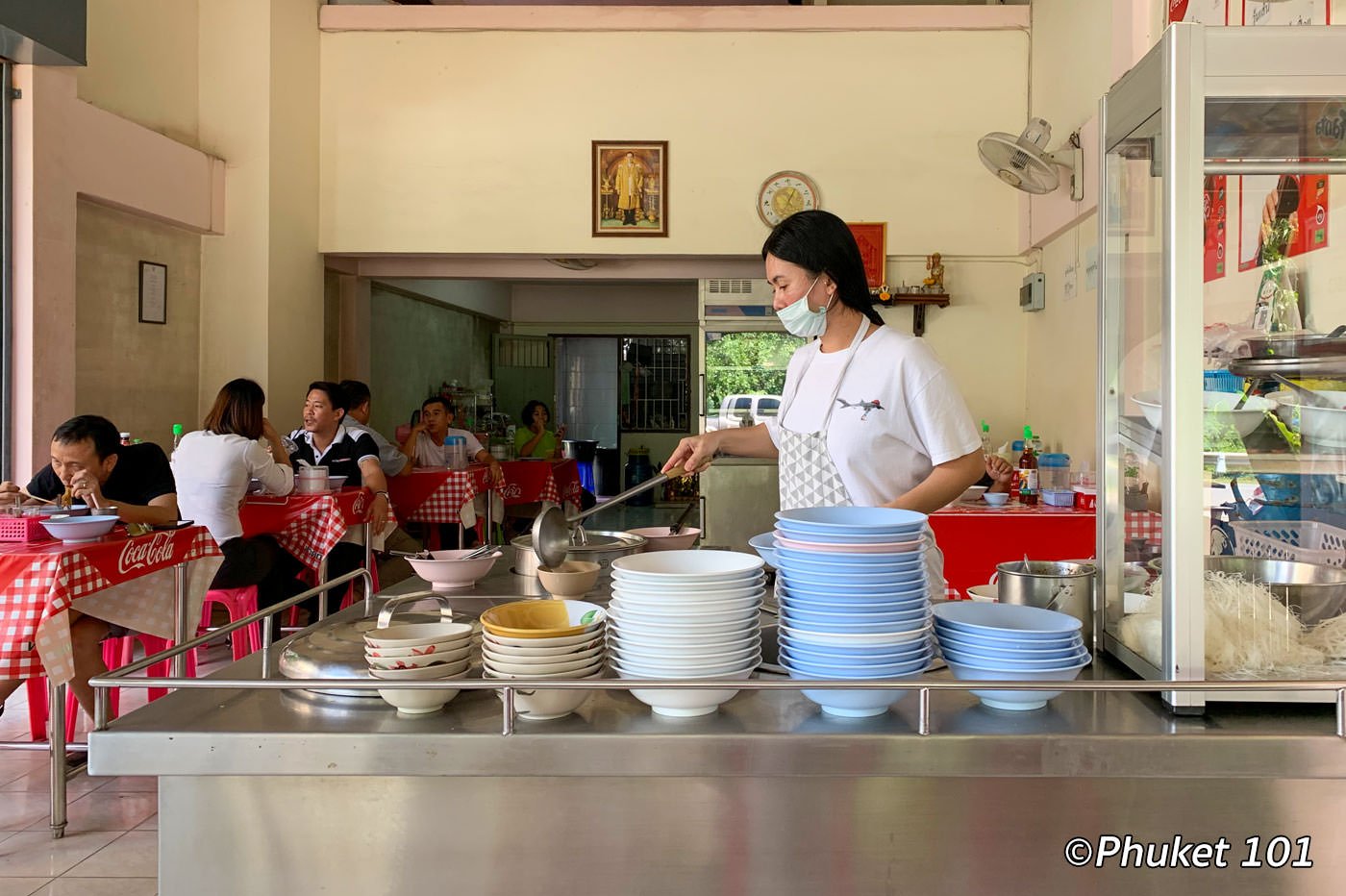 or cha rot noodle soup restaurant phuket 2 1