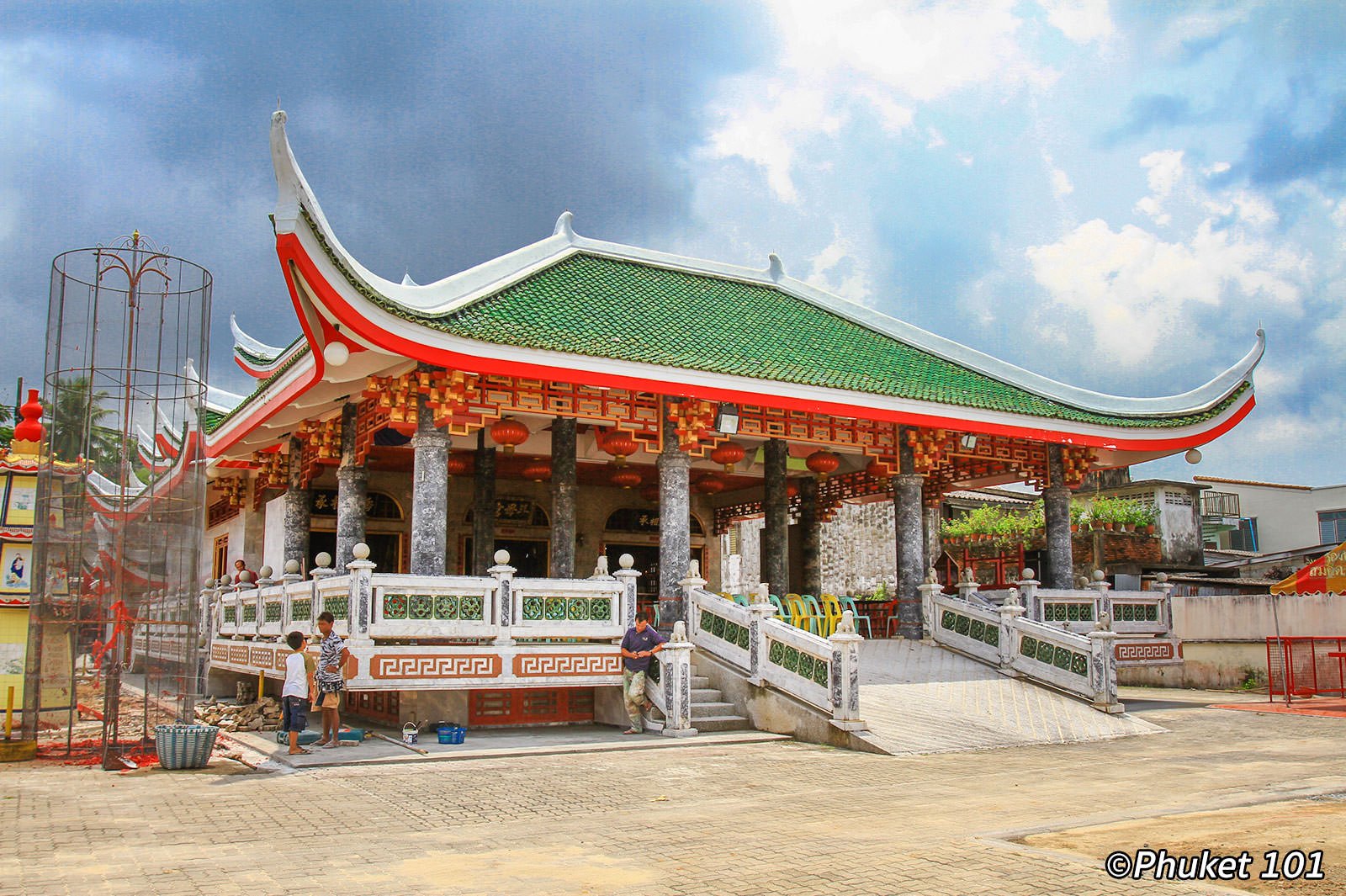 Lai Thu Tao Bo Keng Shrine in Kathu