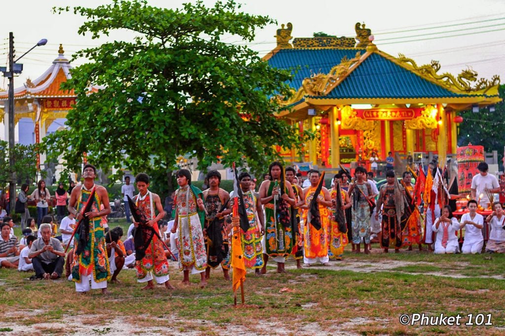 Kio Thian Keng Saphan Hin Shrine ceremony