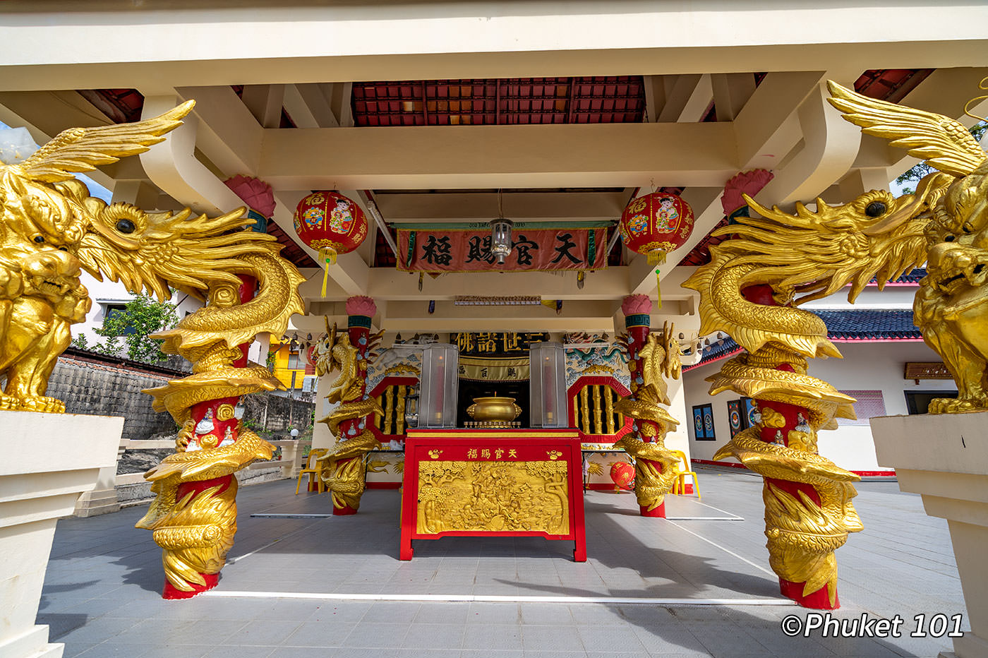 Sam Sae Chu Hut Shrine