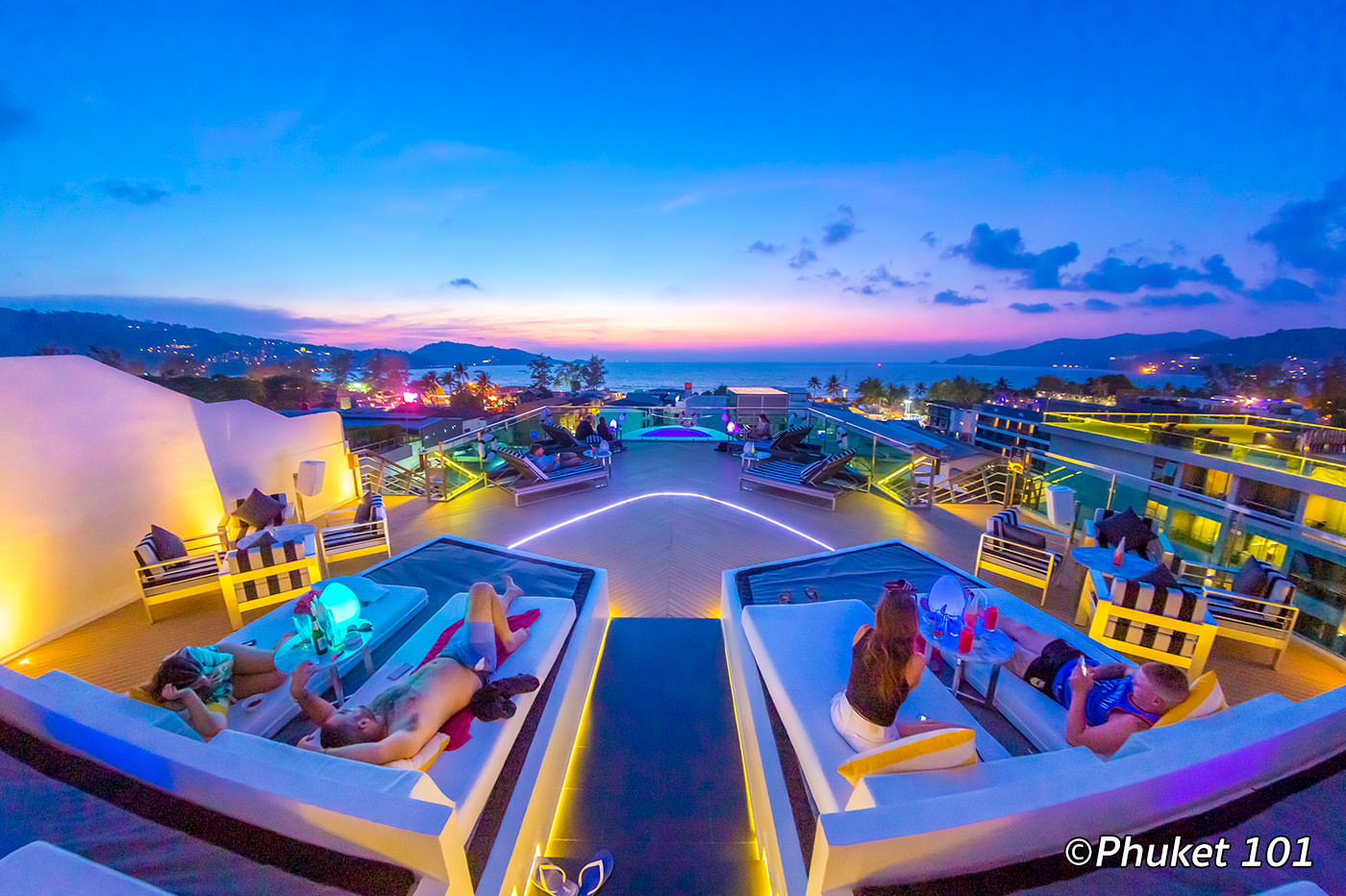 Phuket Nightlife - Phuket rooftop bars and restaurants