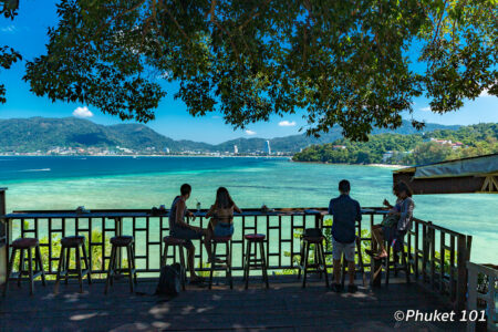 Tri Trang 海灘上的陽光景觀餐廳