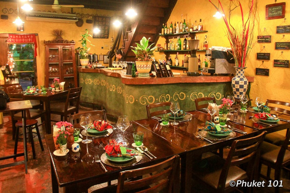 Restaurante italiano La Gaetana en la ciudad de Phuket