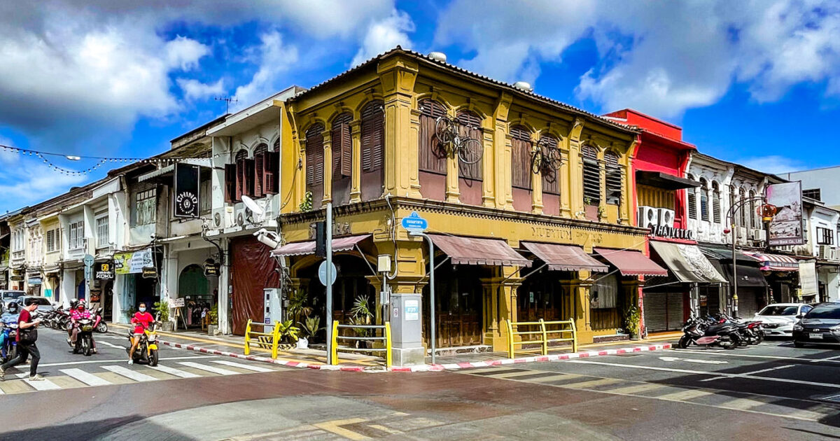 Yaowarat Road in Phuket Town