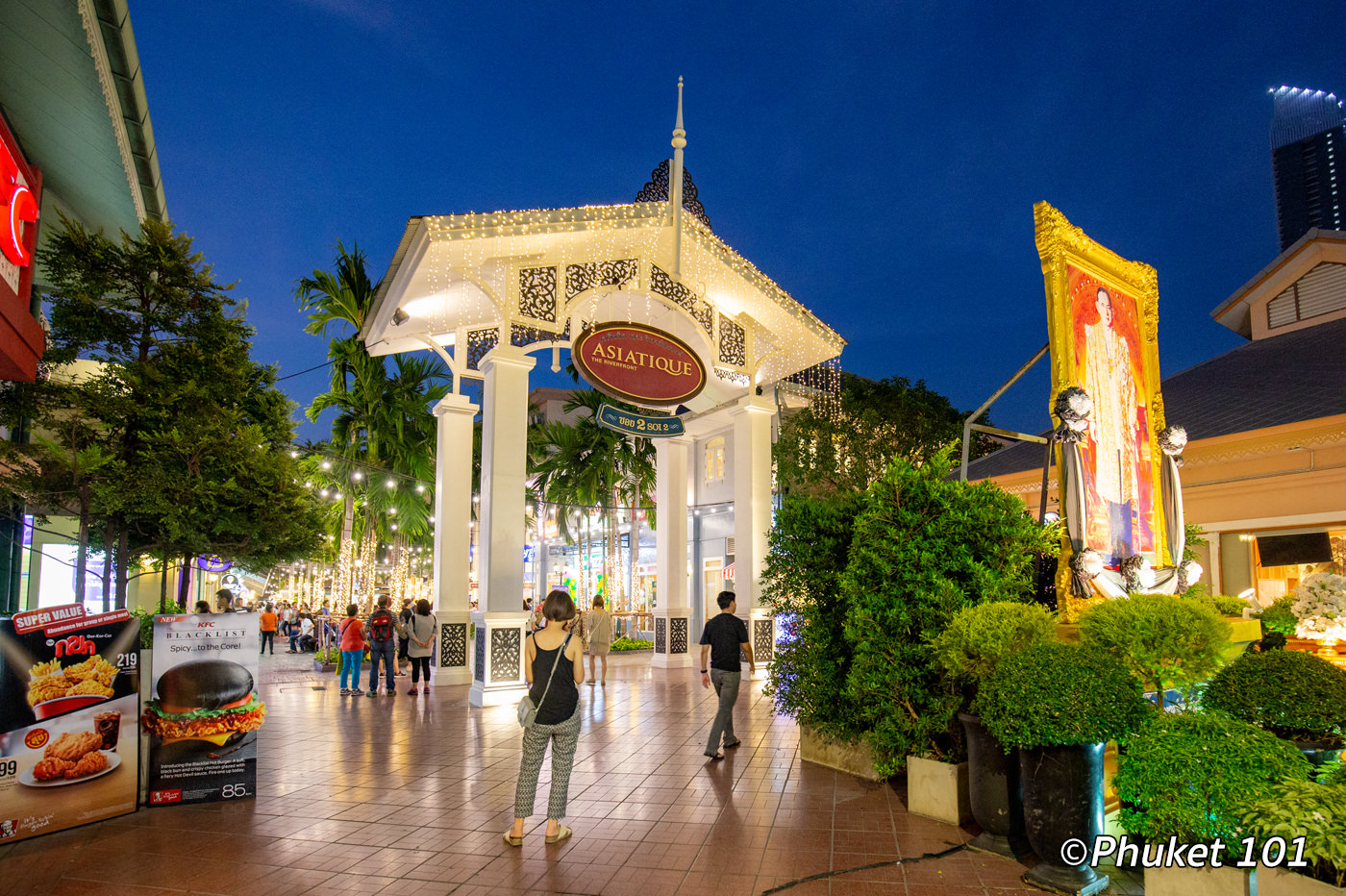 asiatique night market