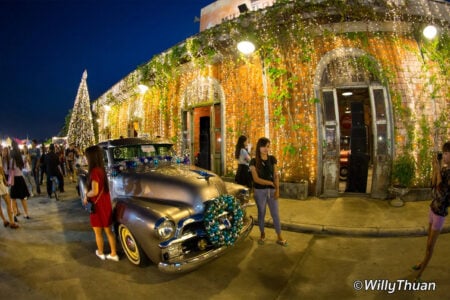 Mercado nocturno de Rod Fai en Bangkok