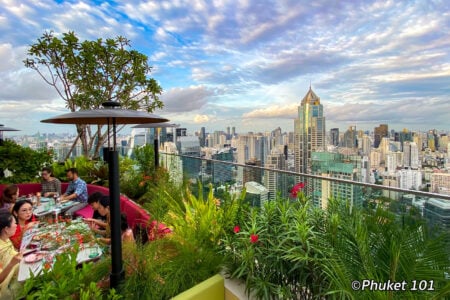 Bar.Yard sur le toit du Kimpton Maa-Lai Hotel Bangkok