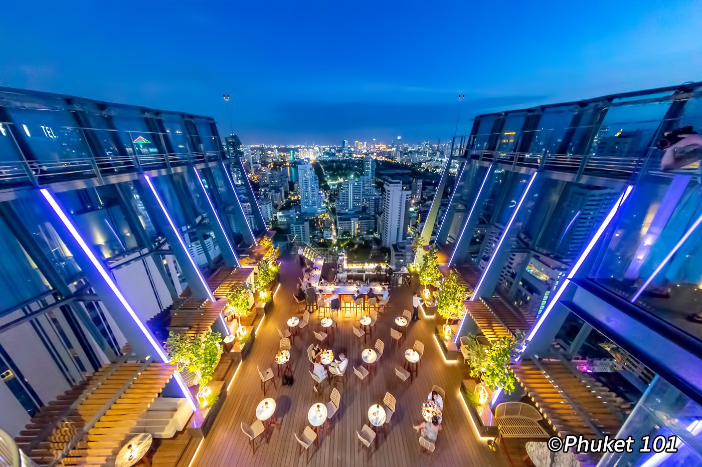 Spectrum Rooftop Bar at Hyatt Regency Bangkok