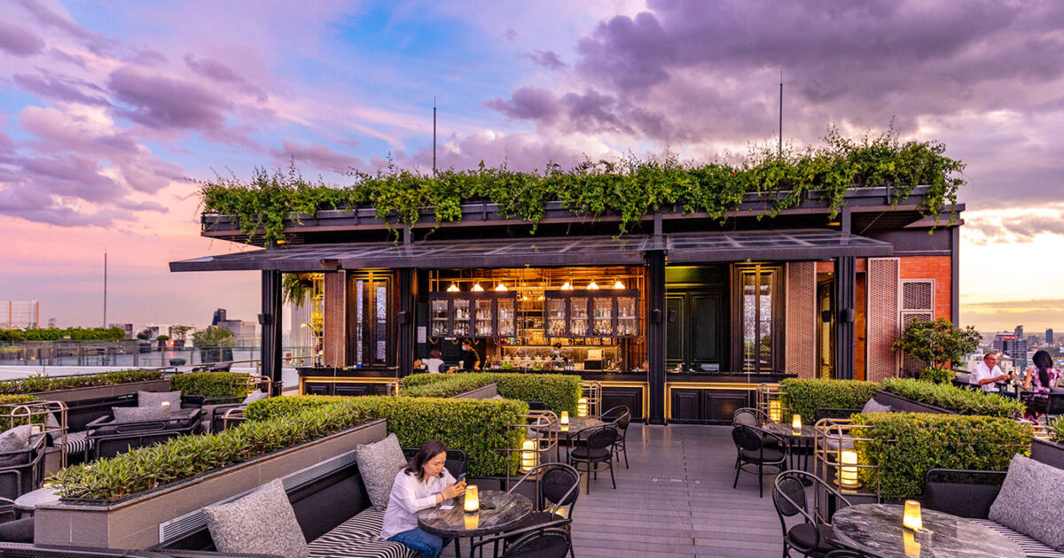 ABAR Rooftop Bar in Bangkok Sukhumvit