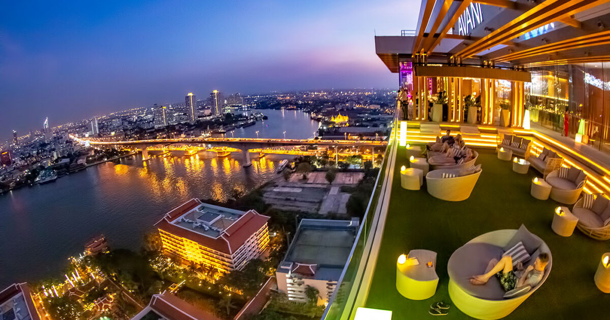 Seen Rooftop Bar at Avani Hotel Bangkok