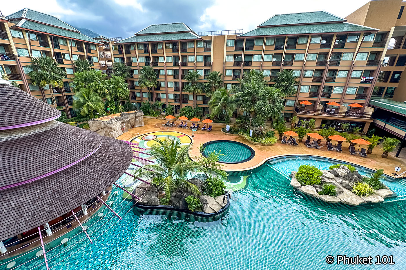 novotel-vintage-park-swimming-pool novotel vintage park swimming pool